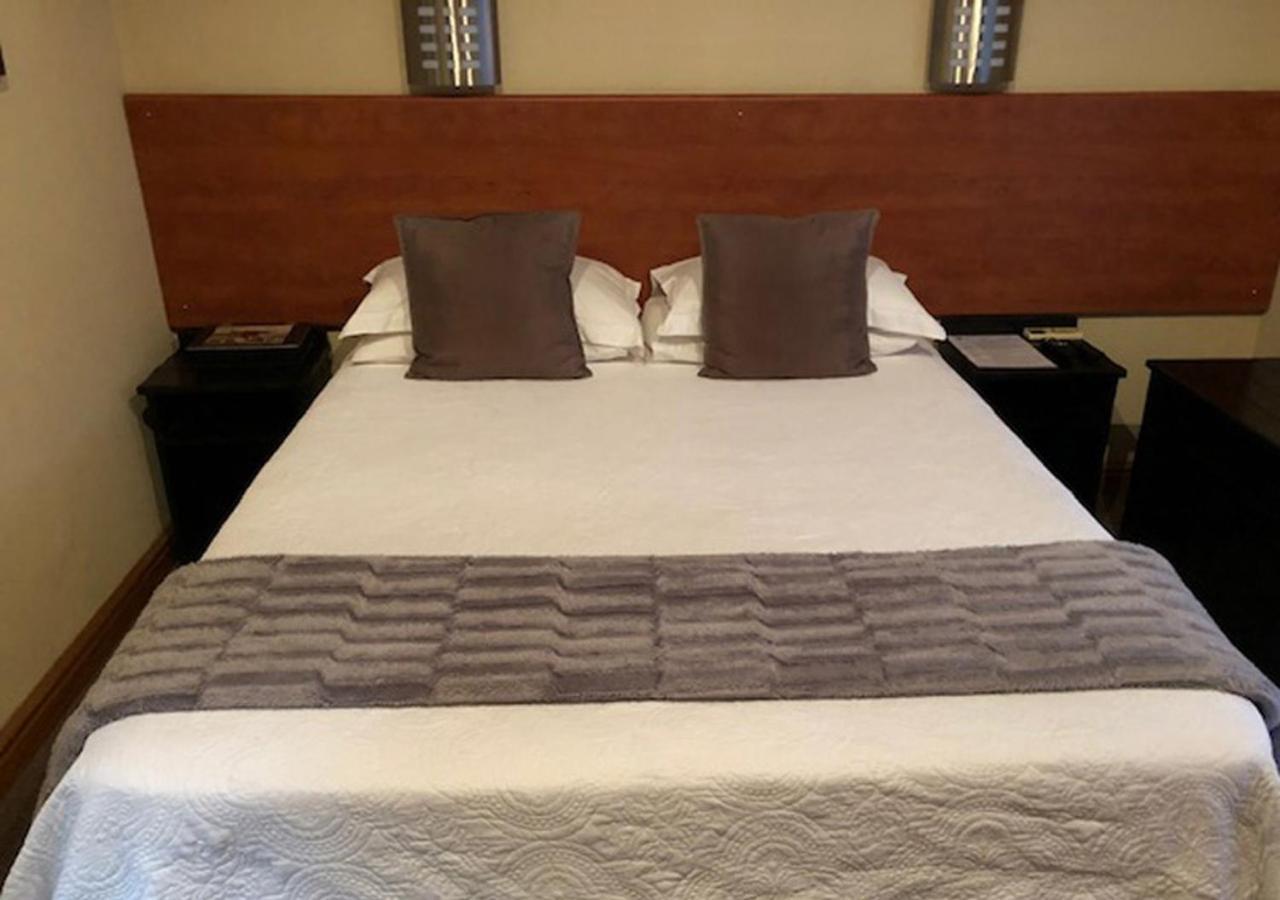 A La Martha'S Air-Port Guest House Port Elizabeth Exterior foto