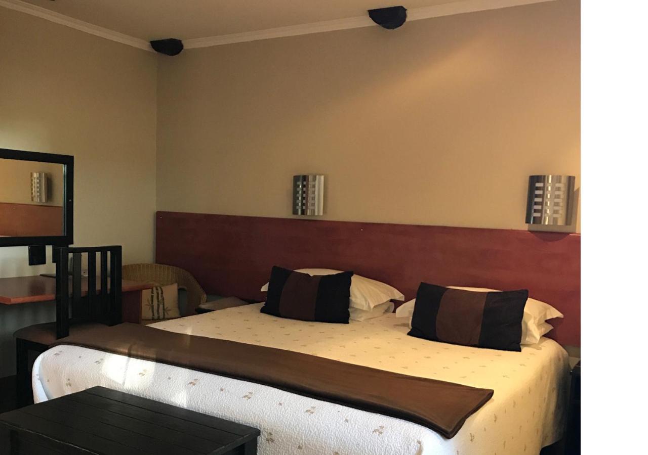 A La Martha'S Air-Port Guest House Port Elizabeth Exterior foto