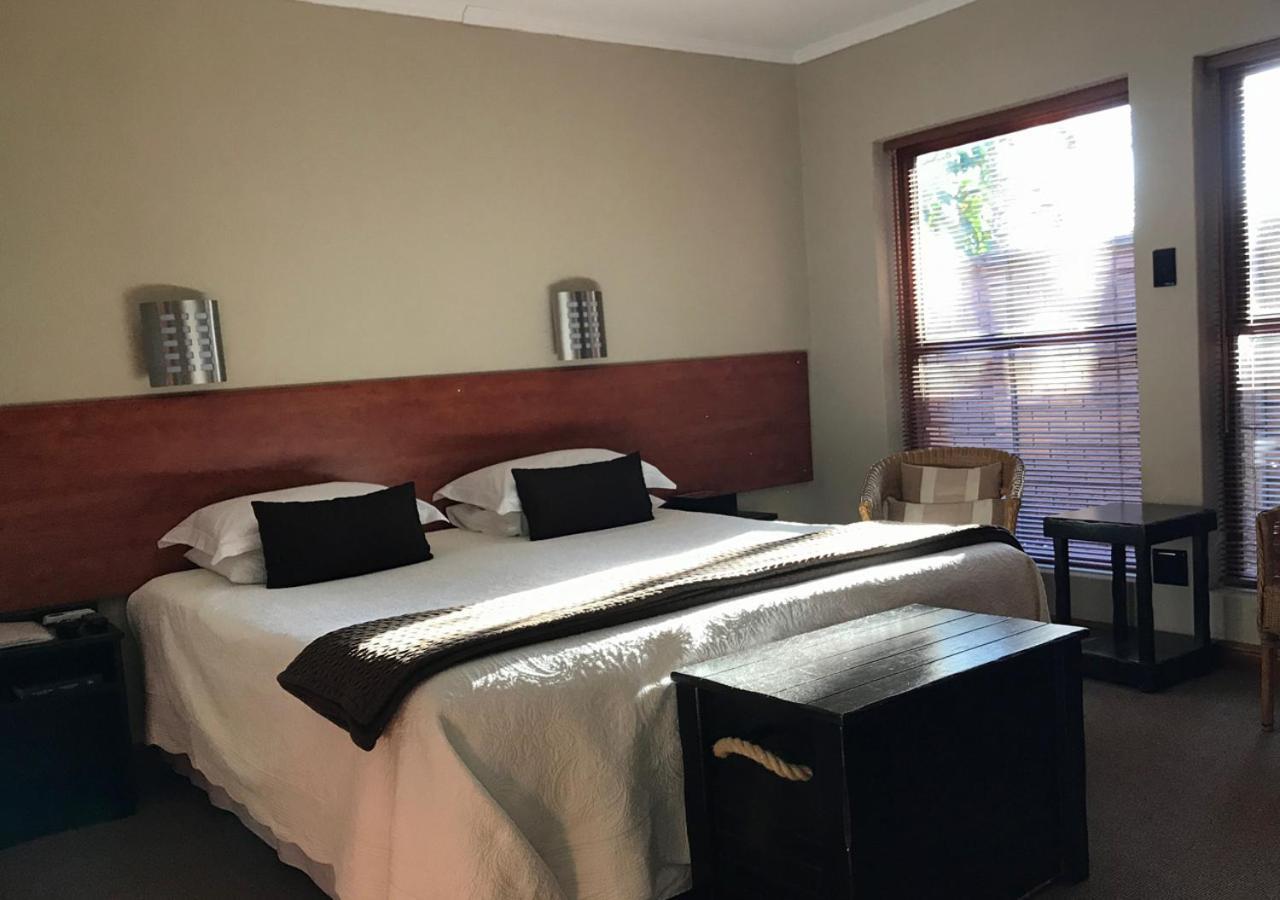 A La Martha'S Air-Port Guest House Port Elizabeth Exterior foto
