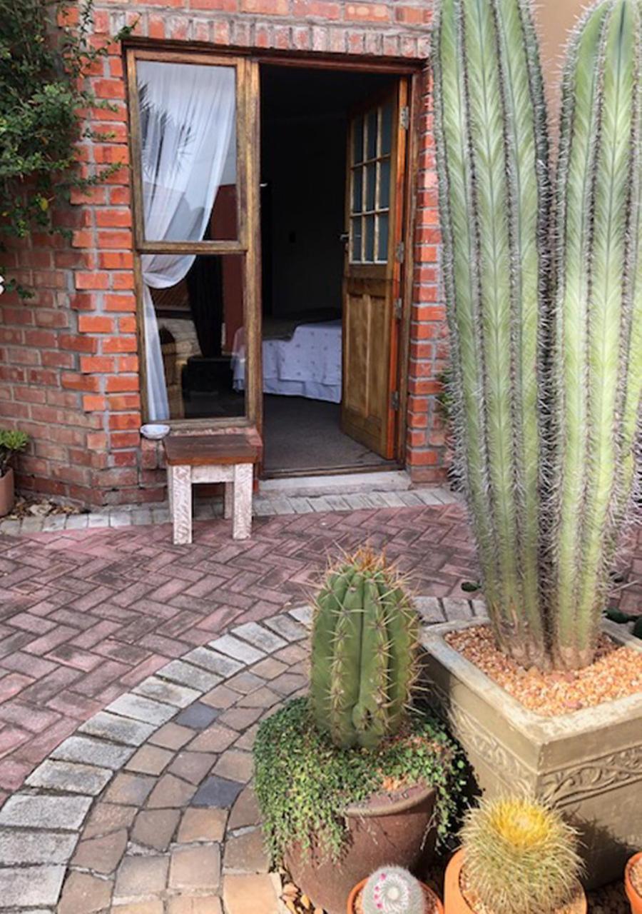 A La Martha'S Air-Port Guest House Port Elizabeth Exterior foto